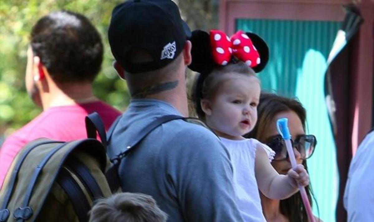 H οικογένεια  Beckham στη Disneyland! Δες φωτογραφίες