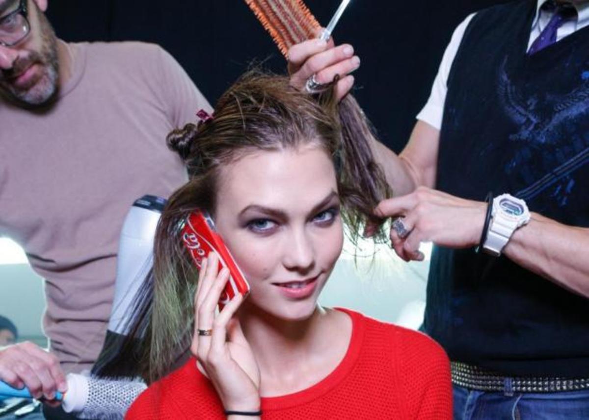 Poll: Αν μπορούσες να προσλάβεις έναν make up artist, έναν hairstylist ή μια manicurist ποιον θα επέλεγες;
