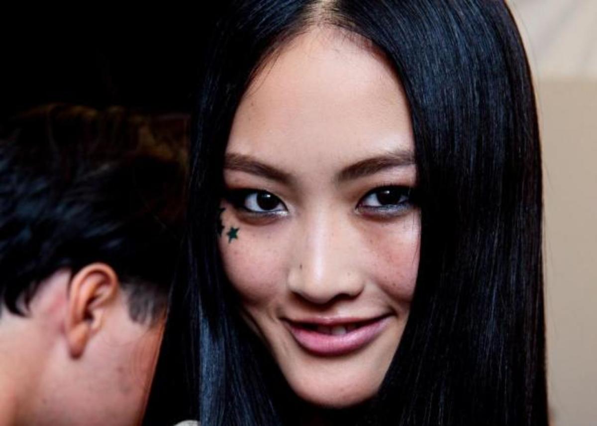 Θέλεις λαμπερά μαλλιά; Βάλε δαφνέλαιο!