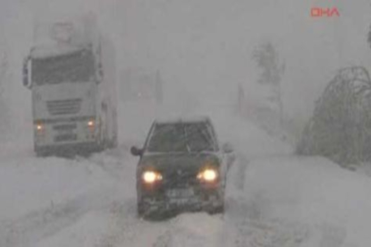 Σφοδρές χιονοποτώσεις στην Τουρκία – Εκλεισαν οι δρόμοι στην Ανδριανούπολη