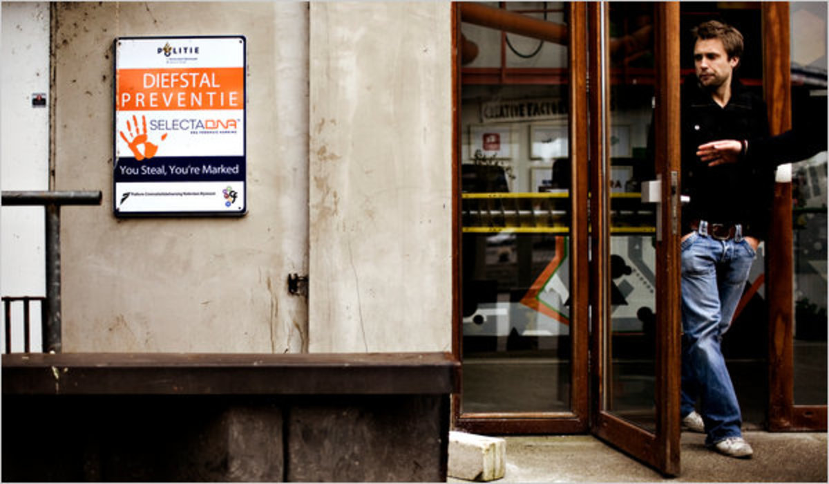 «Ψεκάστε τους κλέφτες με σπρέι DNA»