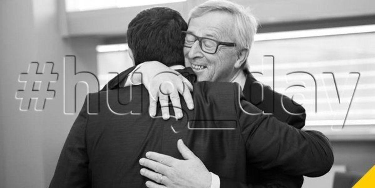 Παγκόσμια Ημέρα Αγκαλιάς: Το Twitter γιορτάζει… τρολάροντας (ΦΩΤΟ)