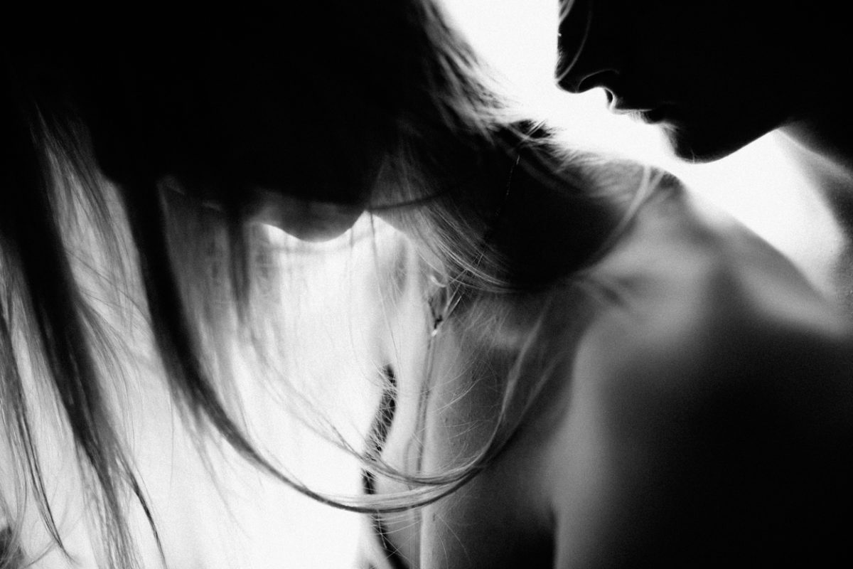 Τι είναι η επικίνδυνη πράξη του «Stealthing» στο σεξ – Τι να προσέχετε! [vid]