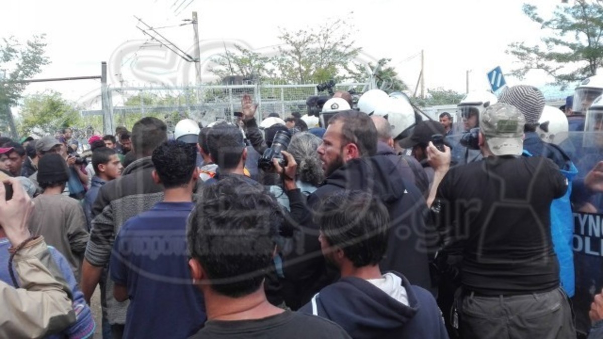 Ειδομένη: Νέα διαμαρτυρία στο φράχτη και νέα ένταση