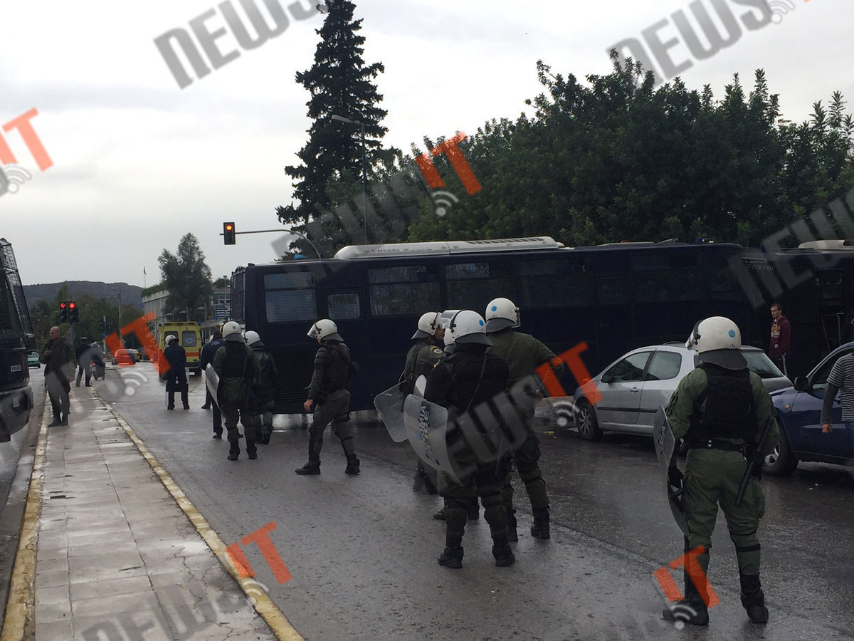 “Μύριζε”… μπαρούτι η Ιερά Οδός [pics, vid]