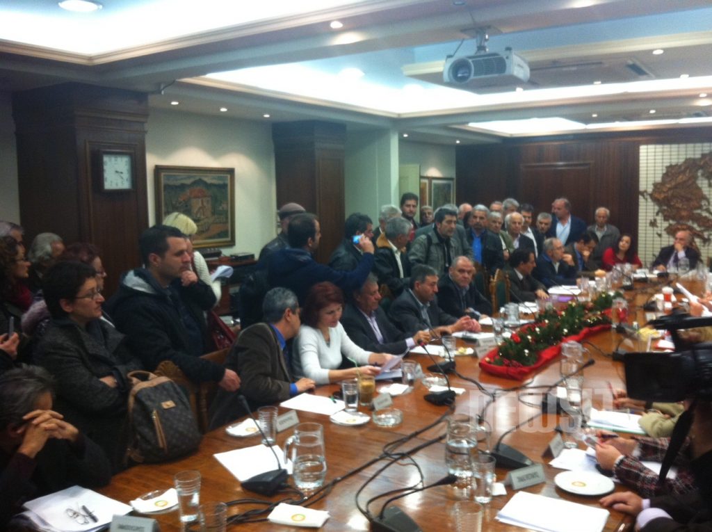 Εισβολή του ΠΑΜΕ στα κεντρικά γραφεία του ΙΚΑ