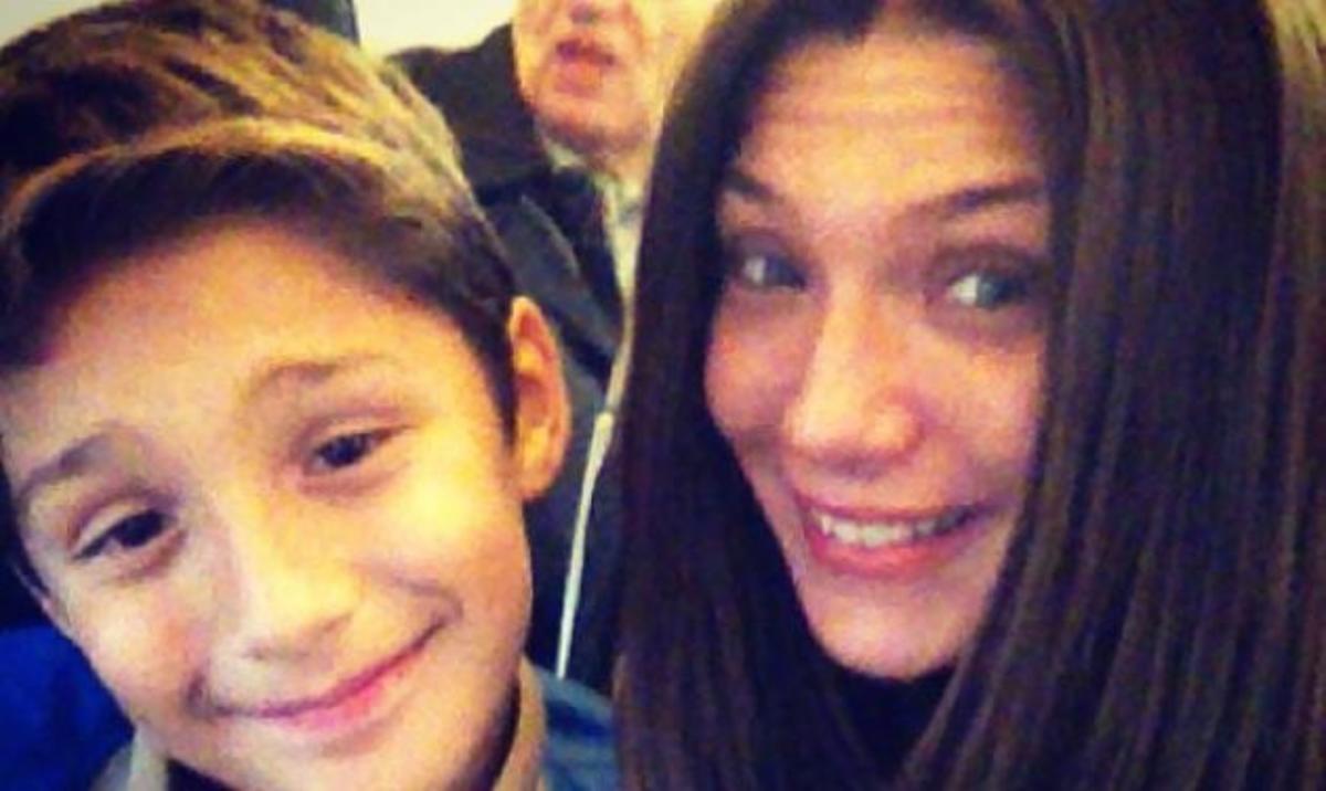 Αγγελική Ηλιάδη: Σε ποιο αεροδρόμιο βγάζει selfie με τον Μπαμπίνο;