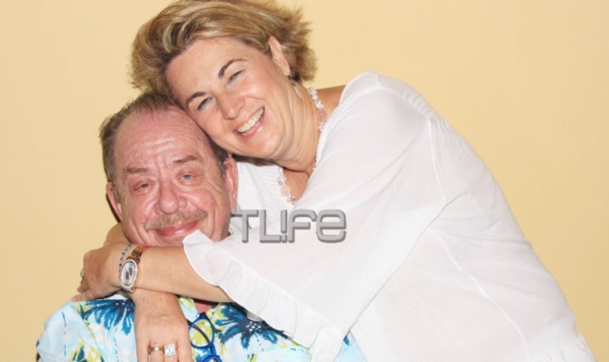 Σπάνια δημόσια εμφάνιση του Ηλία Μαμαλάκη με τη σύζυγό του!