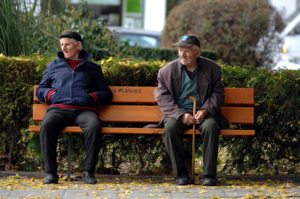 Έρευνα της Eurostat: Oι Ευρωπαίοι μπορούν να δουλεύουν μέχρι τα 74