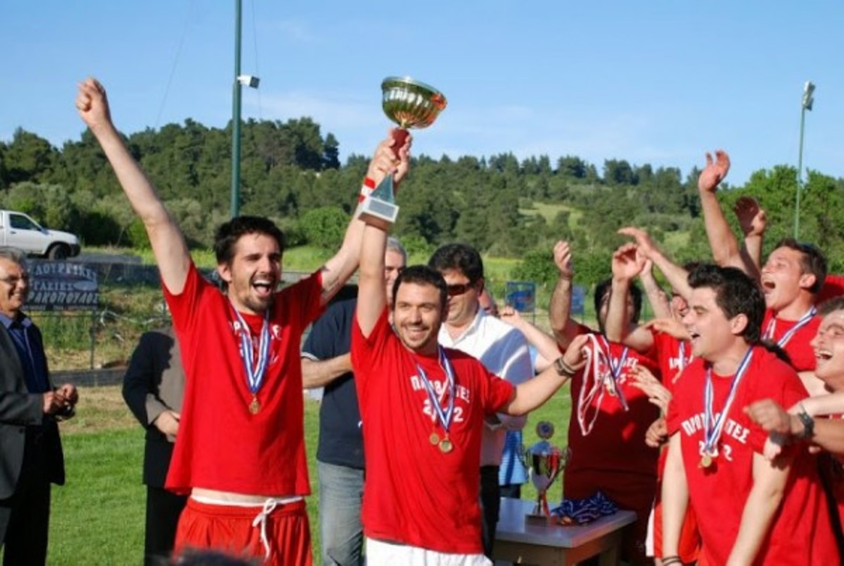 Σκοτώθηκε ποδοσφαιριστής από κεραυνό