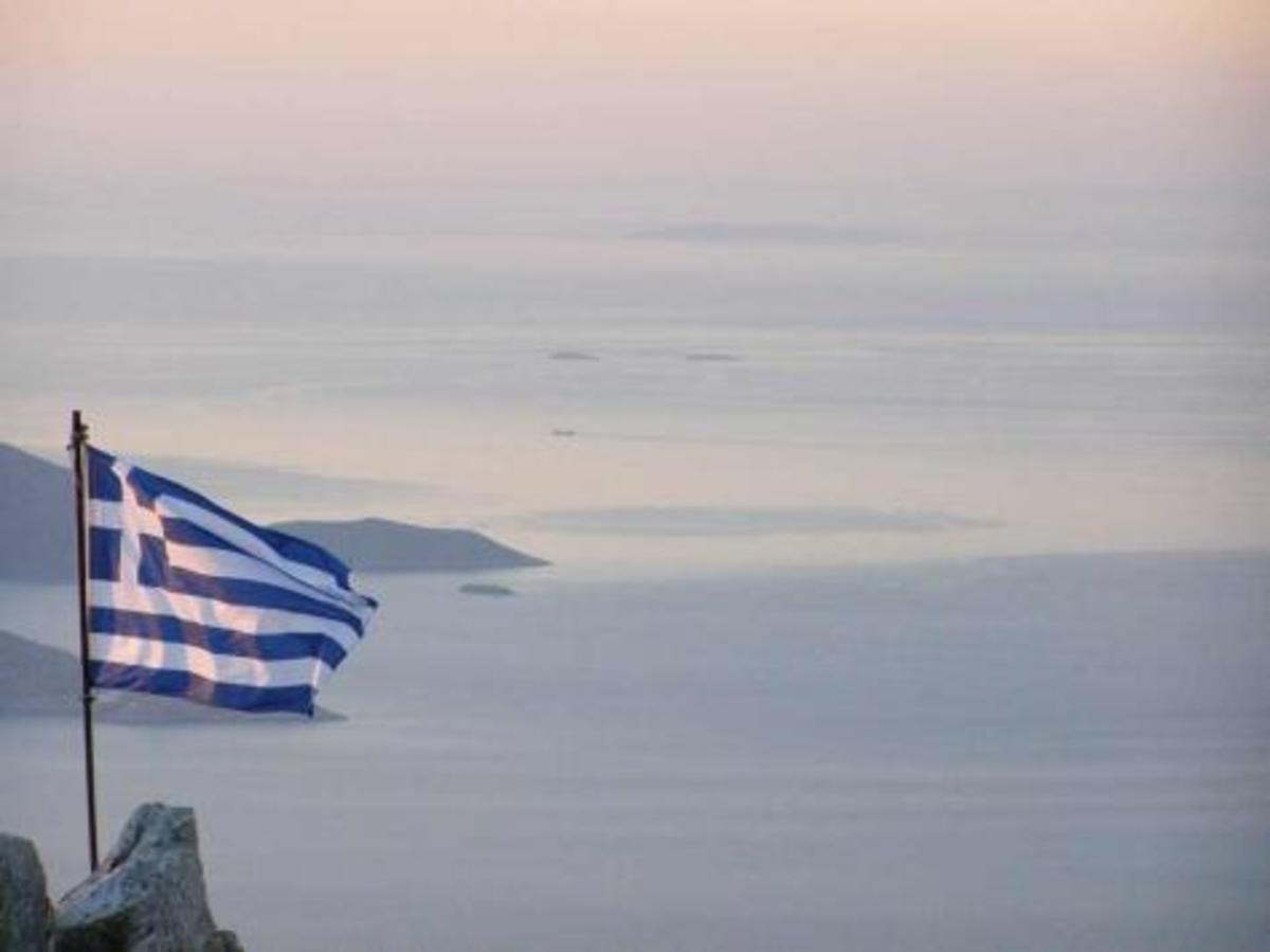 “Οι Έλληνες πουλάνε νησιά όπως τα Ιμια”