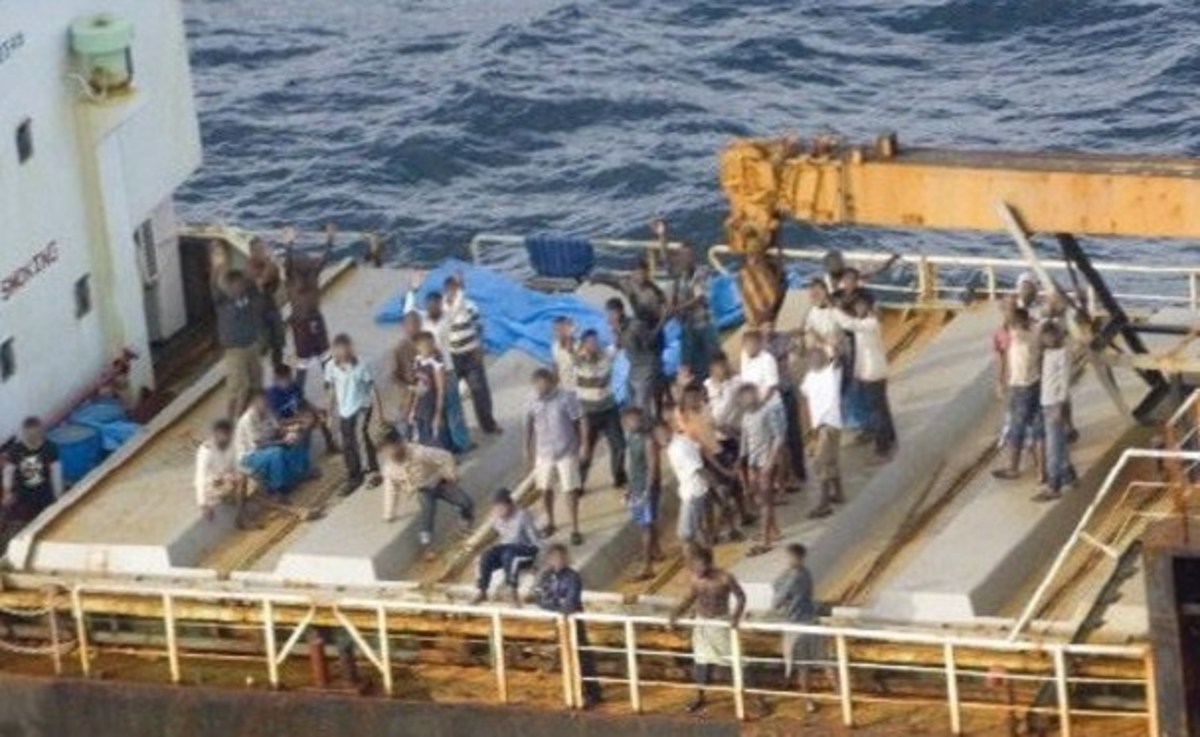 Χιλιάδες Τυνήσιοι μετανάστες φτάνουν στις ιταλικές ακτές