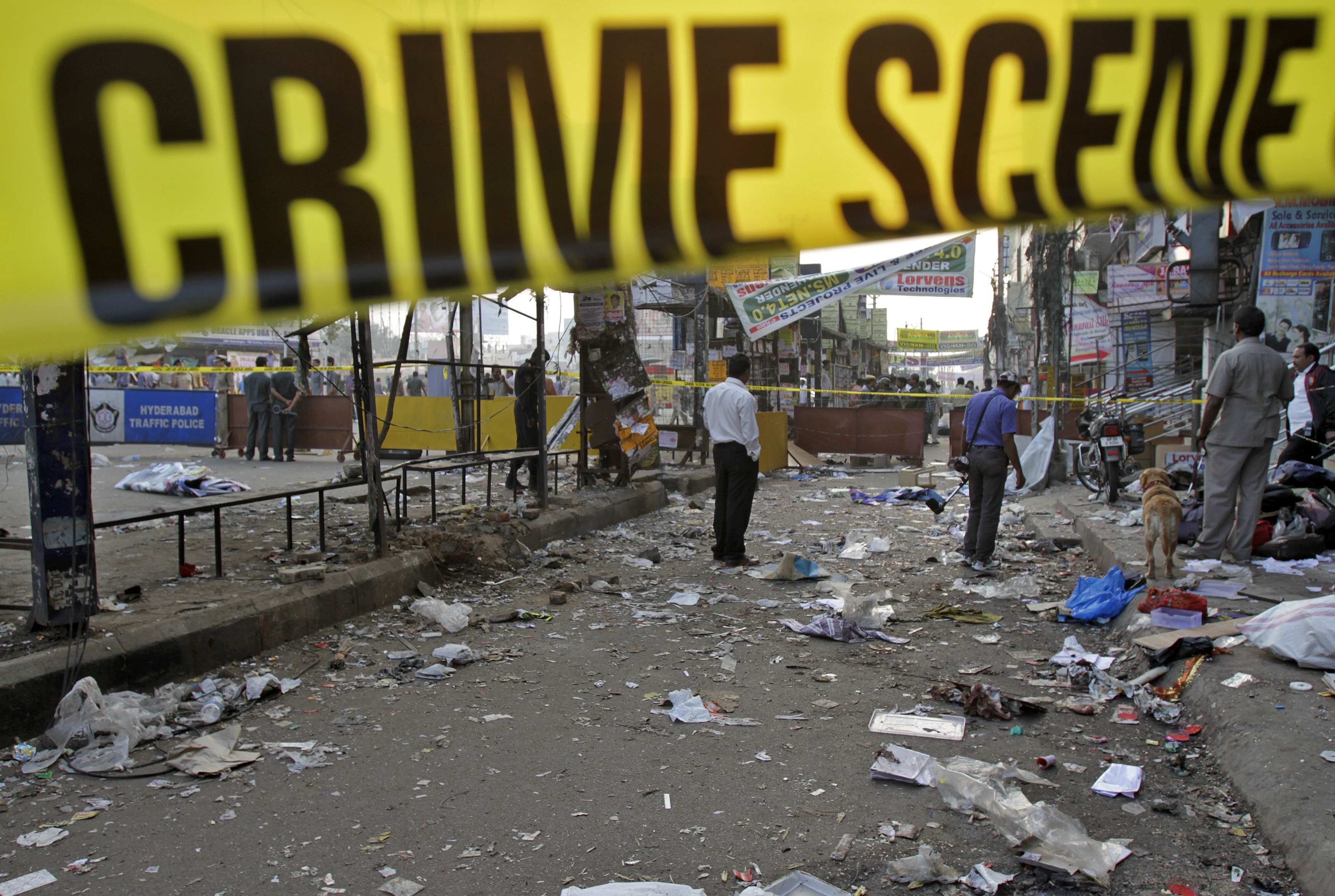 Μακελειό στην Ινδία: 14 νεκροί σε βομβιστικές επιθέσεις