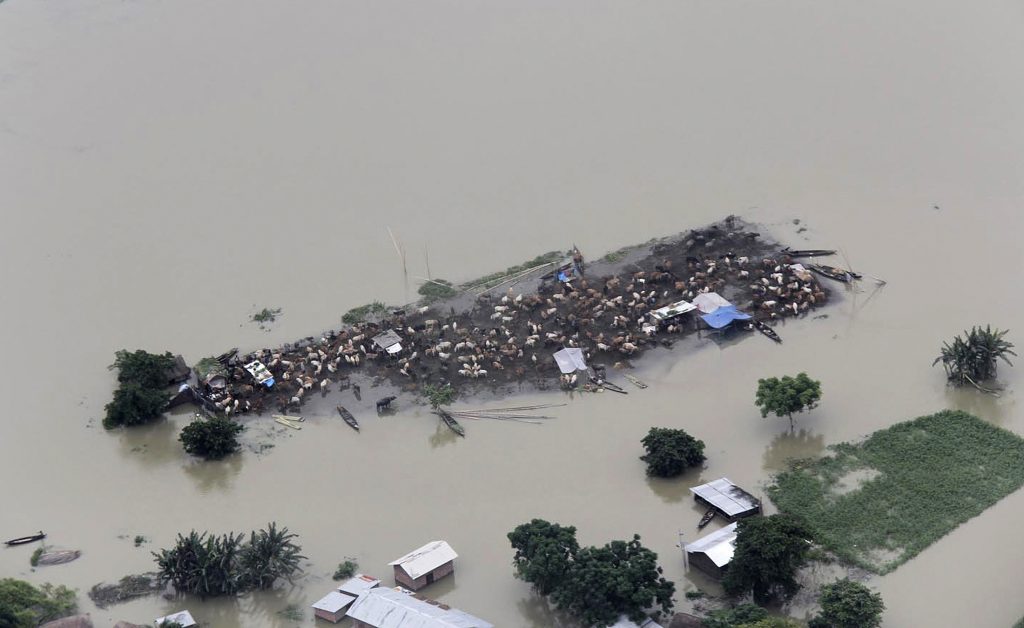 79 νεκροί από τις πλημμύρες στην Ινδία