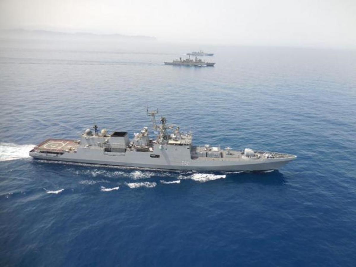 Ελληνική φρεγάτα και πλοία του Ινδικού Ναυτικού σε κοινή εκπαίδευση στο Κρητικό Πέλαγος
