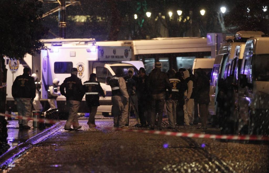 Τουρκία: Γυναίκα άνοιξε πυρ κατά αστυνομικού τμήματος