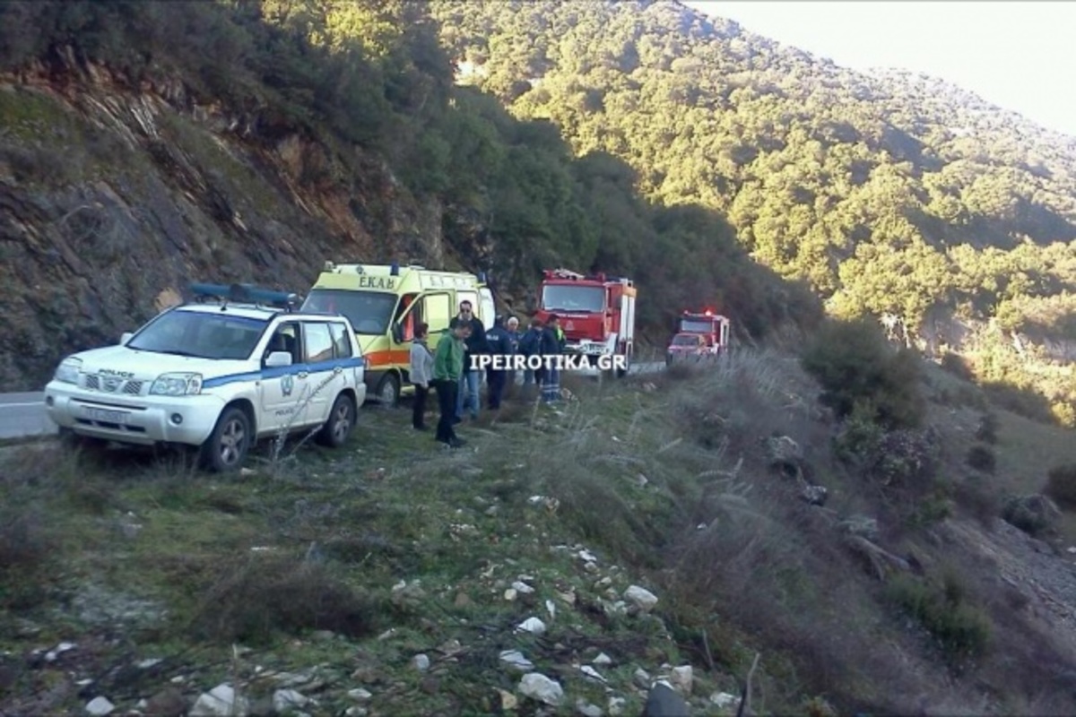 Ήπειρος: Νεκρός 67χρονος μετά από πτώση του αυτοκινήτου του σε γκρεμό