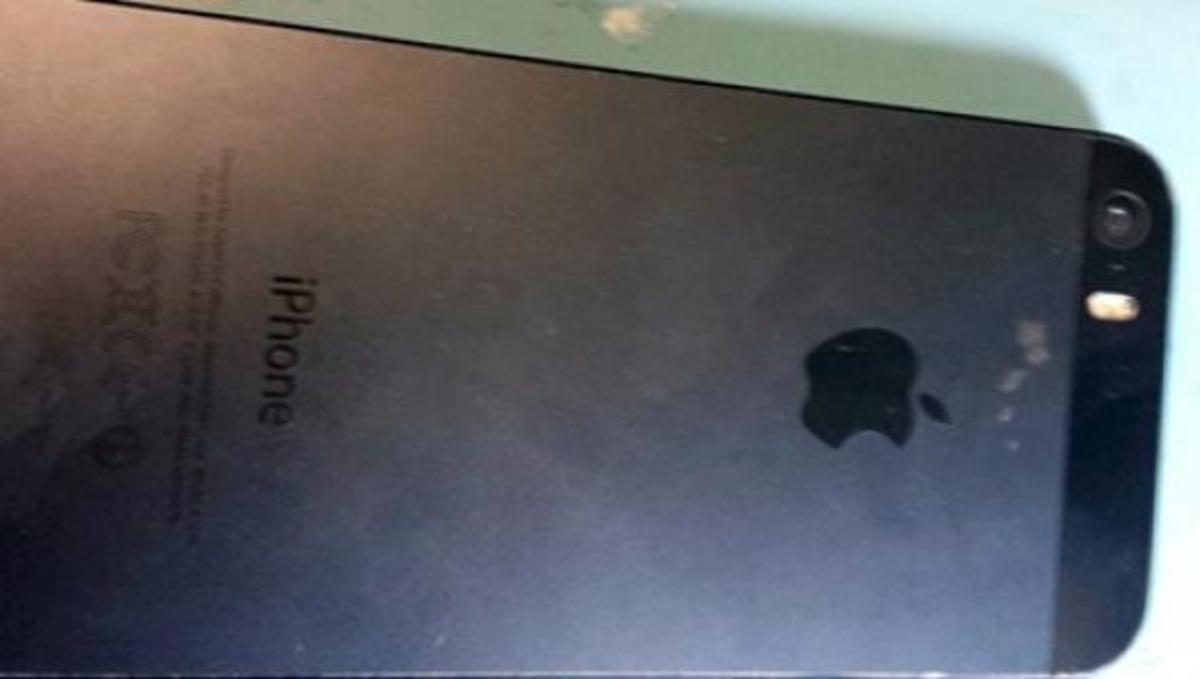 Διέρρευσαν φωτογραφίες του iPhone 5S