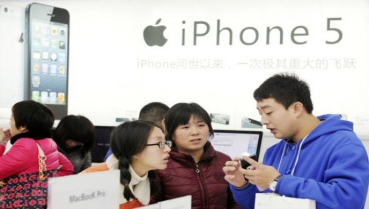 2 εκατομμύρια iPhone 5 έχουν πoυληθεί στην Κίνα μέσα σε 2 μέρες!