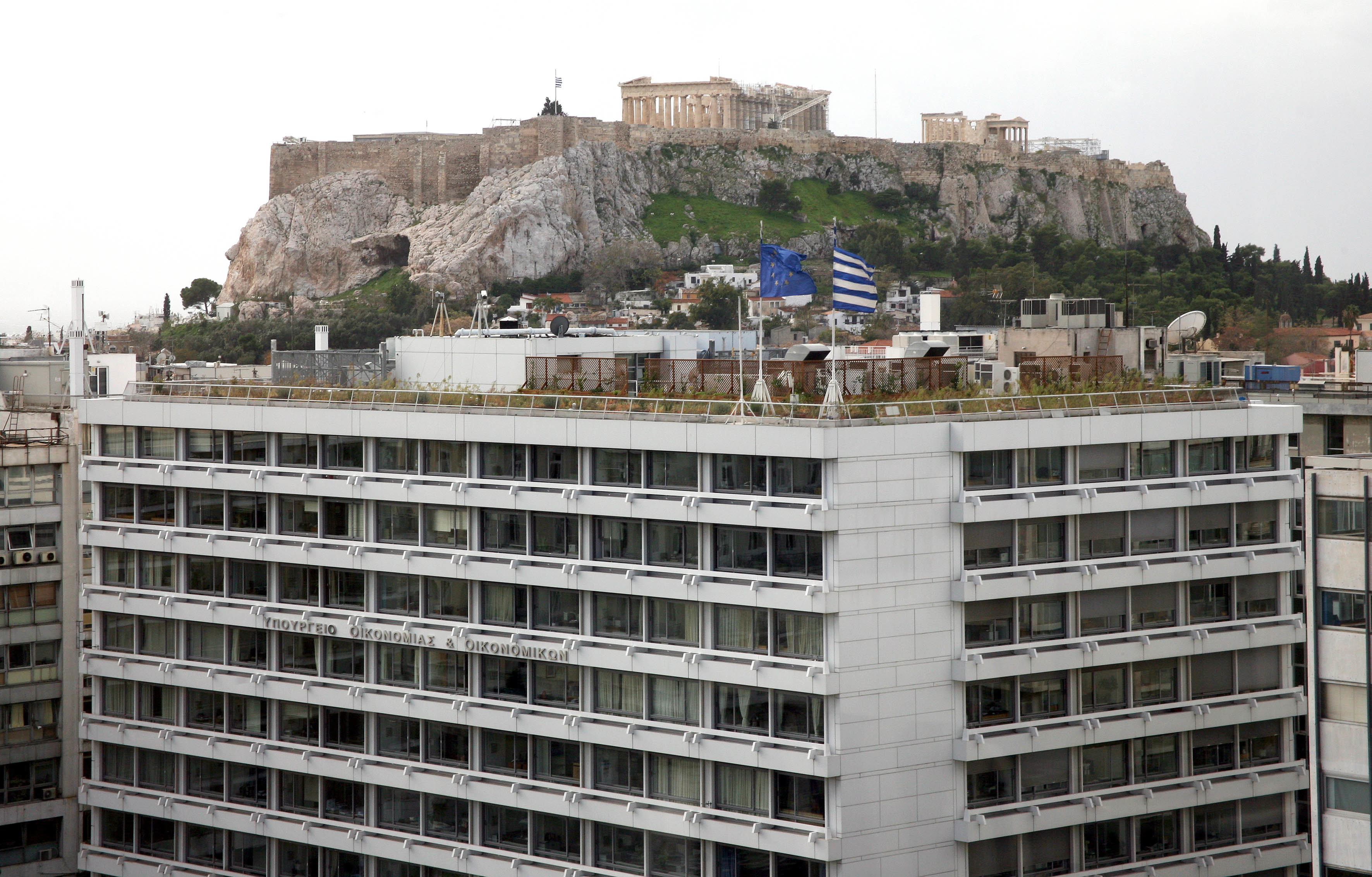 Τροπολογίες στο πολυνομοσχέδιο για ταχύτερη είσπραξη φόρων