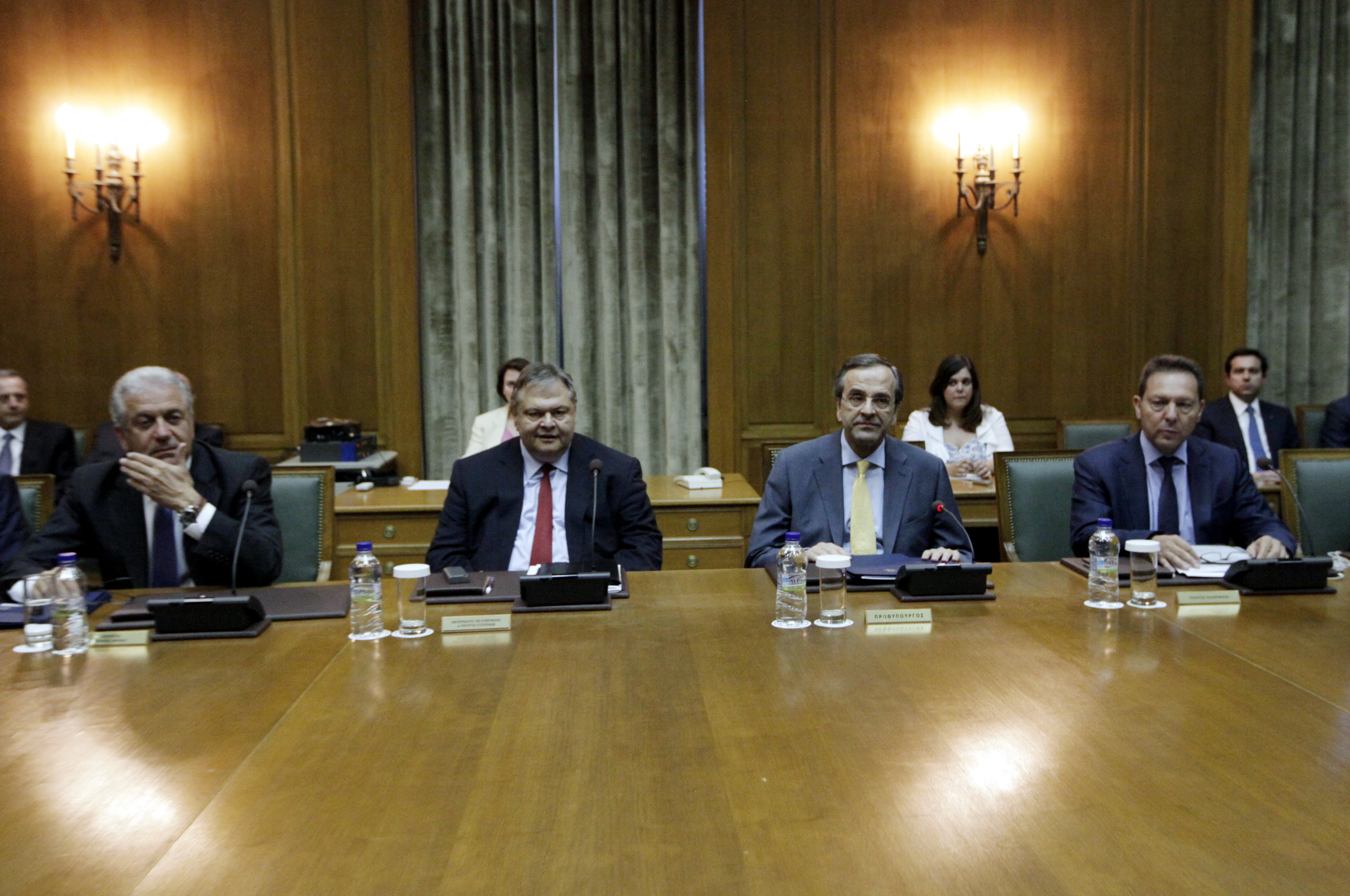 ΦΩΤΟ EUROKINISSI - Ο Αντώνης Σαμαράς στο υπουργικό Συμβούλιο