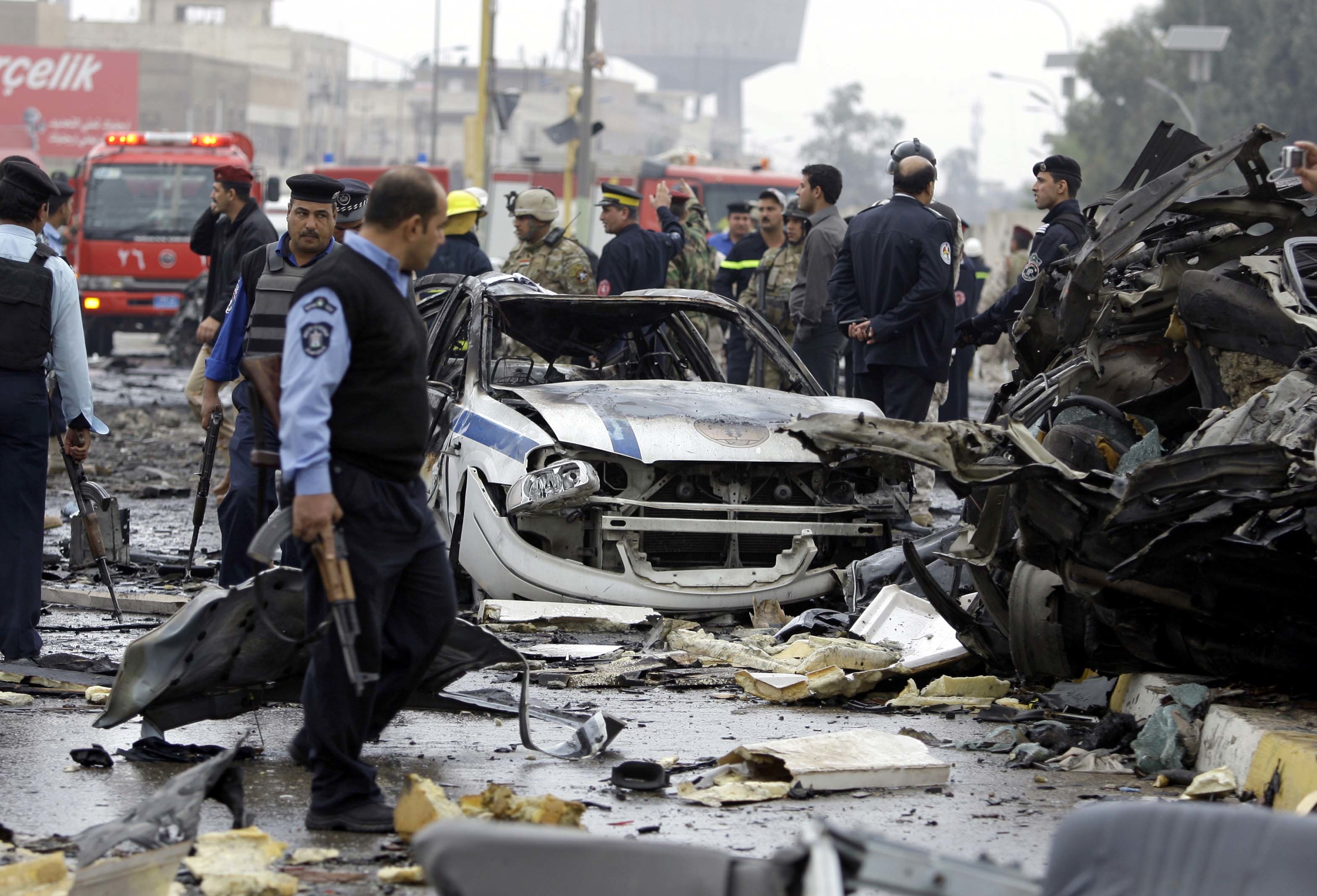 Δεκαπέντε νεκροί σε βομβιστικές επιθέσεις στη Βαγδάτη