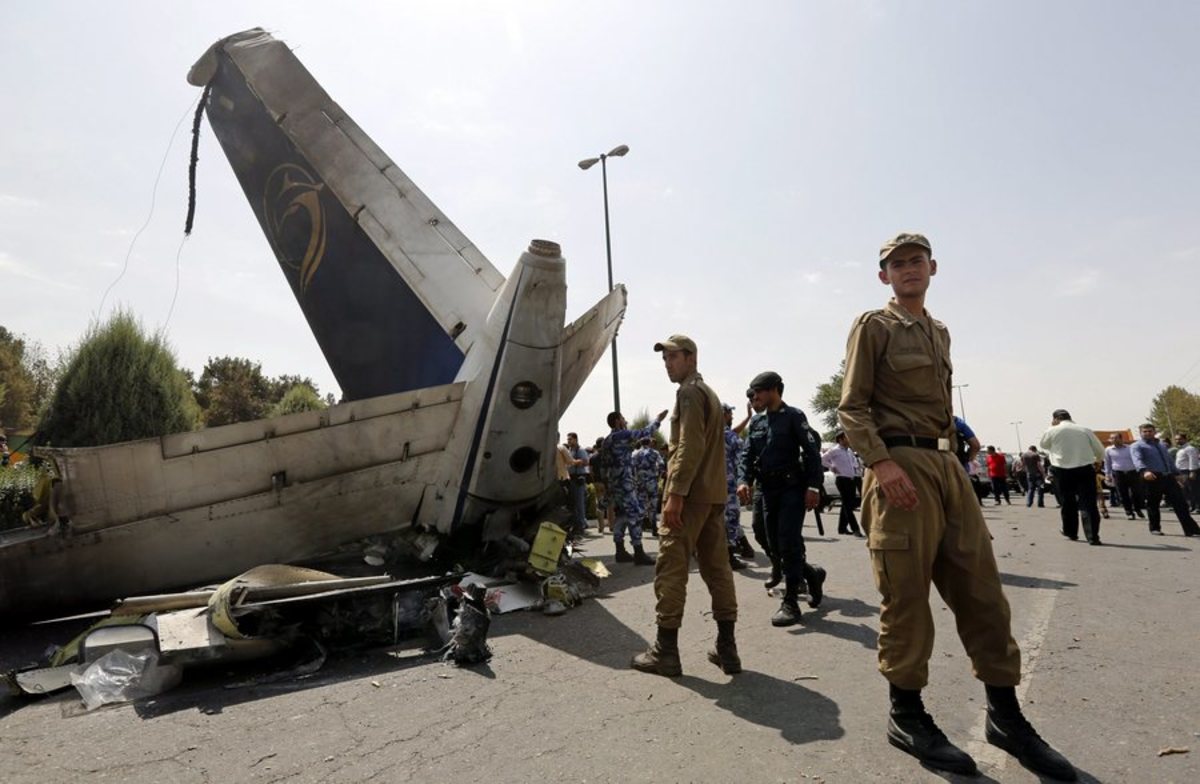 Δεν πρόλαβε να απογειωθεί και συνετρίβη αεροσκάφος στο Ιράν – Τουλάχιστον 50 νεκροί ανάμεσά τους και παιδιά
