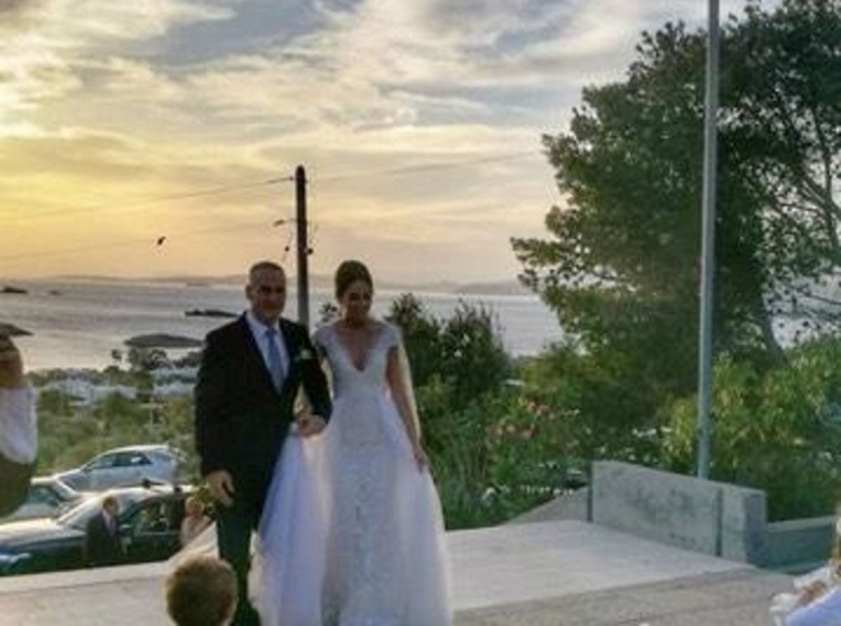 Η πρώην Star Hellas παντρεύτηκε τον εφοπλιστή Διαμαντή Αγγελάκη [pics]