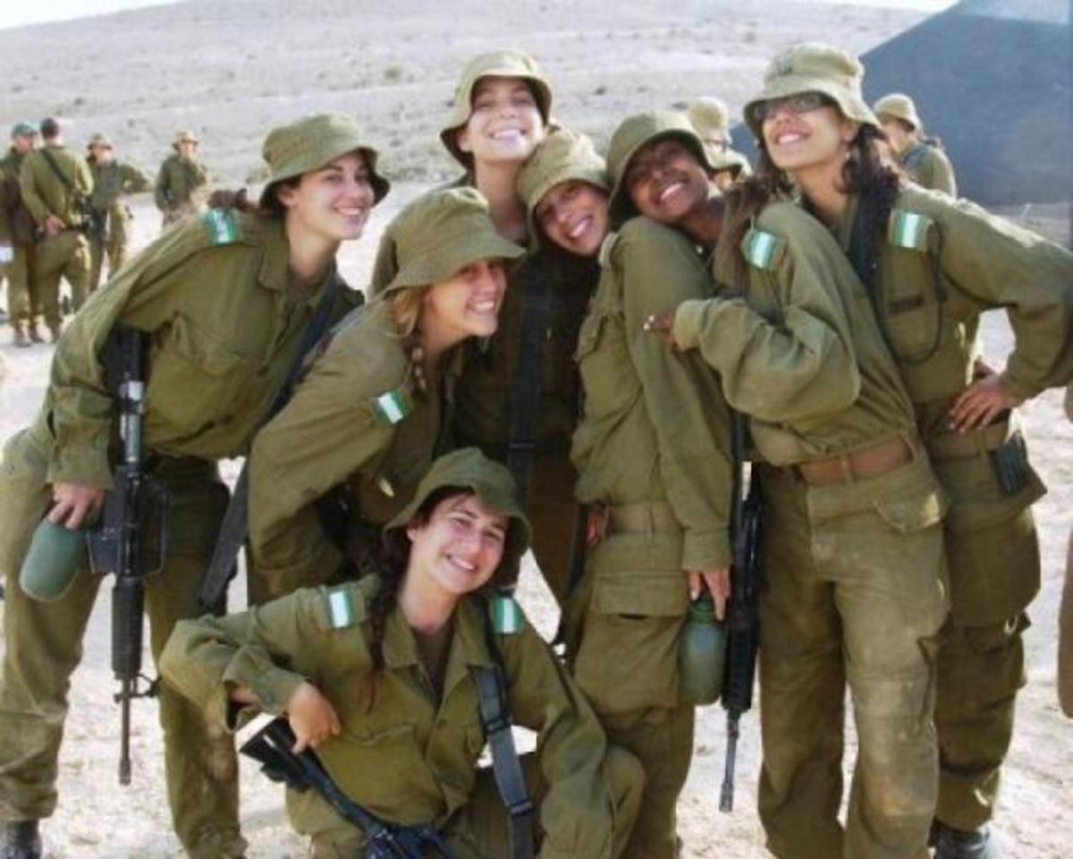 Οι πανέμορφες γυναίκες του ισραηλινού στρατού! [pics]