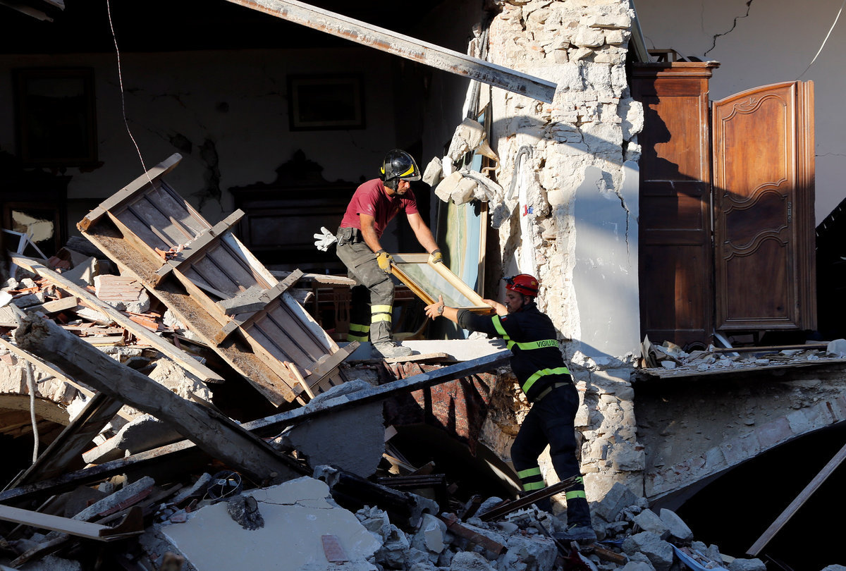 Σεισμός – Ιταλία: Νέος μετασεισμός 4,4 Ρίχτερ! Ο… φόβος της Μαφίας κυριεύει τους σεισμόπληκτους