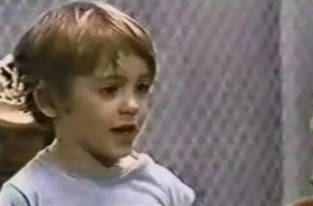 Είναι διάσημος ηθοποιός στην ηλικία των 5. Τον αναγνωρίζετε;