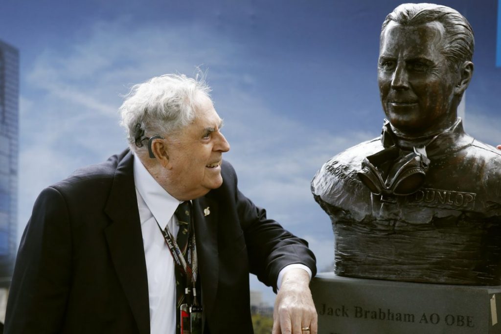 «Έφυγε» ο θρύλος της Formula 1, Jack Brabham