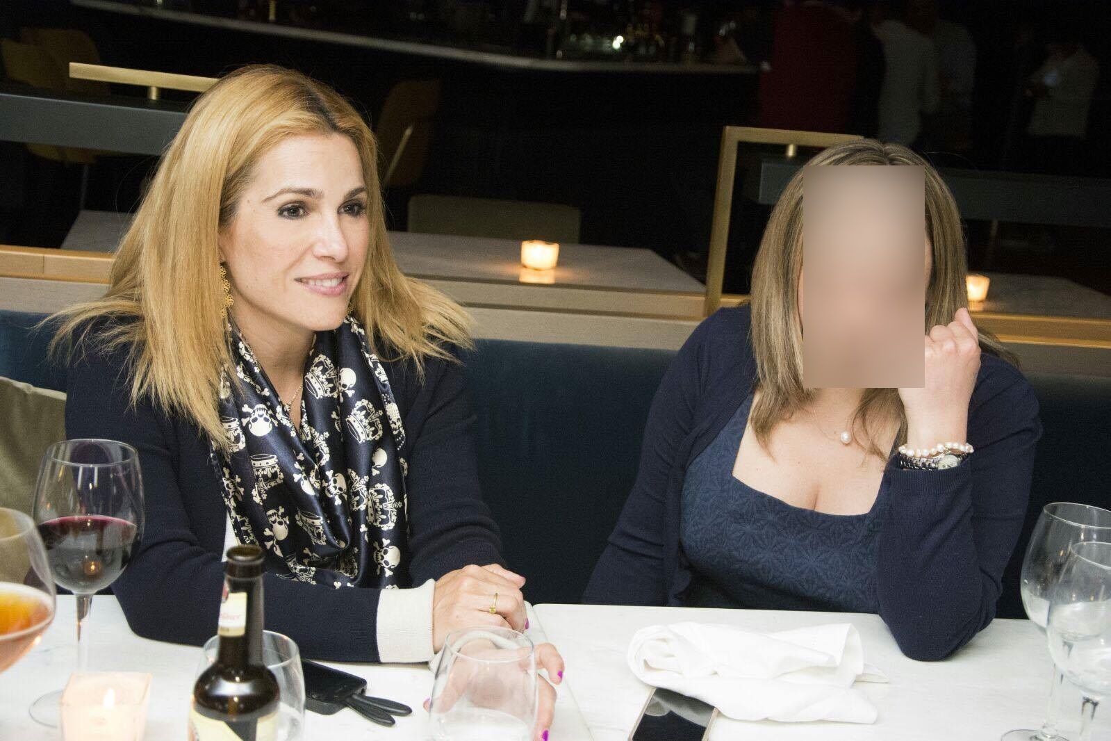 Η Τζένη Μπότση και η αδερφή της μοιάζουν σαν δυο σταγόνες νερό!