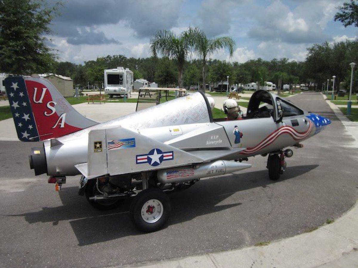 Ένα μαχητικό τζετ… για το δρόμο (VIDEO)