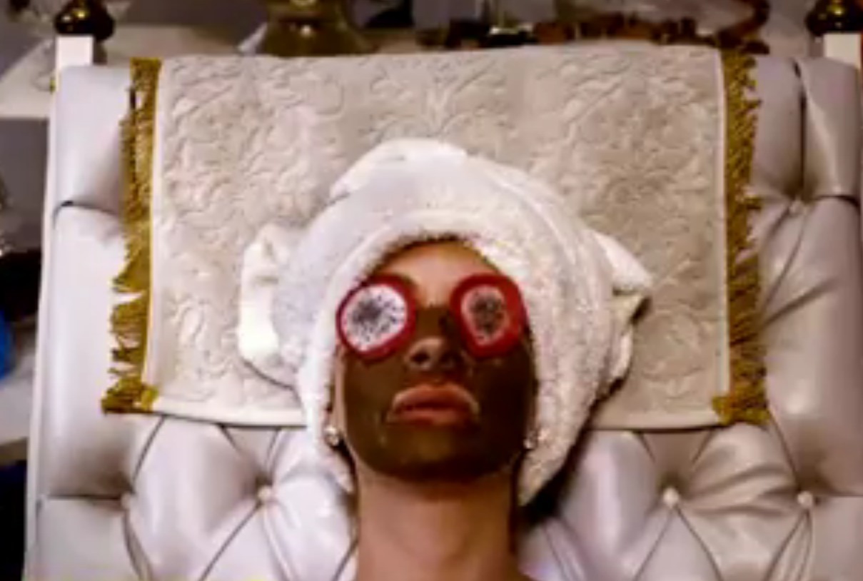 H Julia Roberts αποκαλύπτει αν έχει κάνει αισθητική επέμβαση στο πρόσωπό της