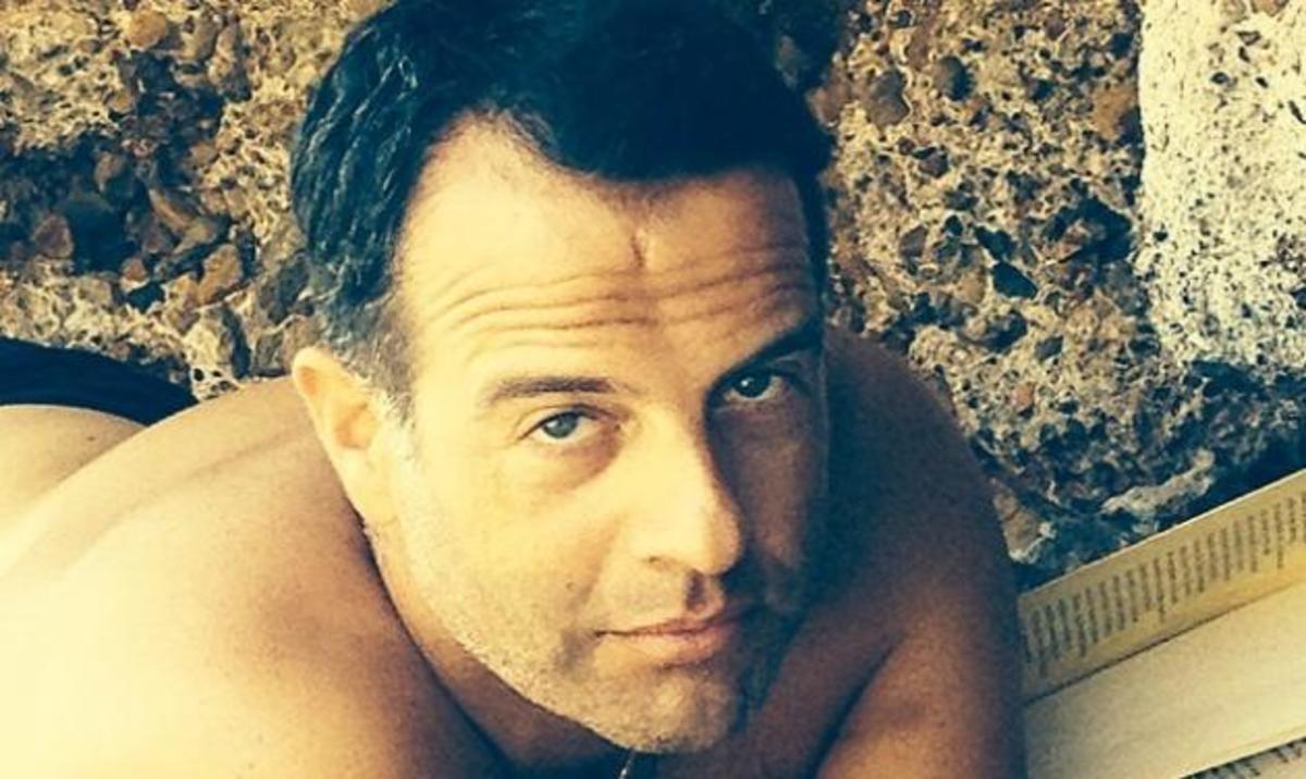 Πέθανε στα 47 του χρόνια ο αδελφός του δημοσιογράφου Άρη Καβατζίκη