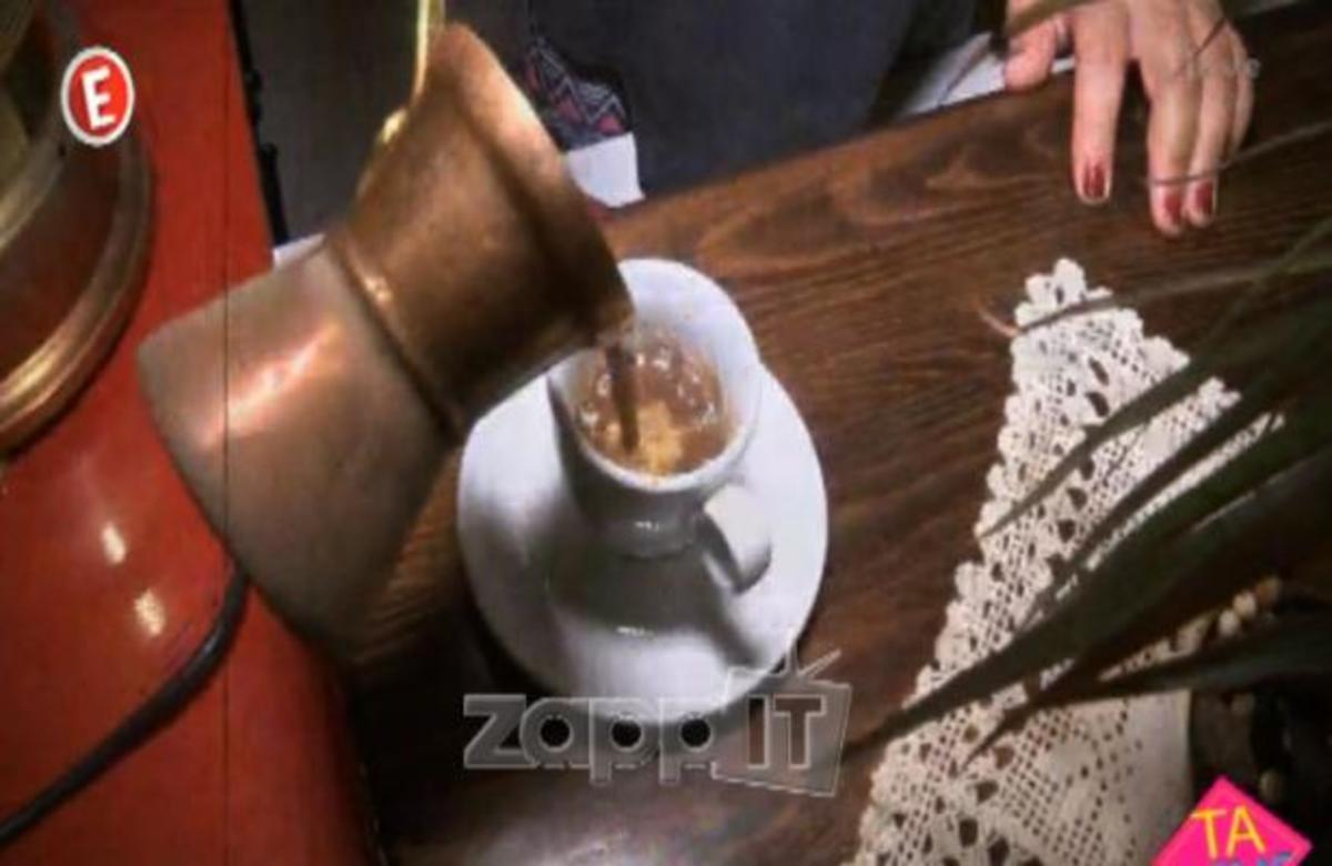 Δημοσιογράφος έχει πλέον καφετέρια που λένε το φλιτζάνι!