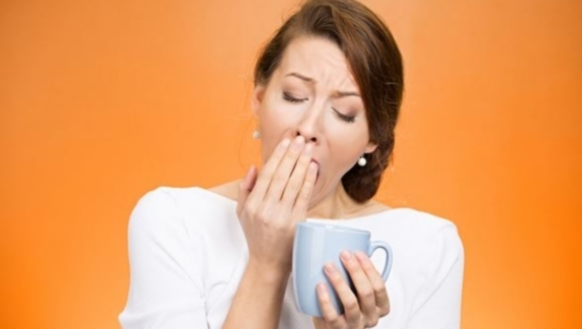 Πώς να είστε σε εγρήγορση χωρίς να χρειάζεστε καφεΐνη