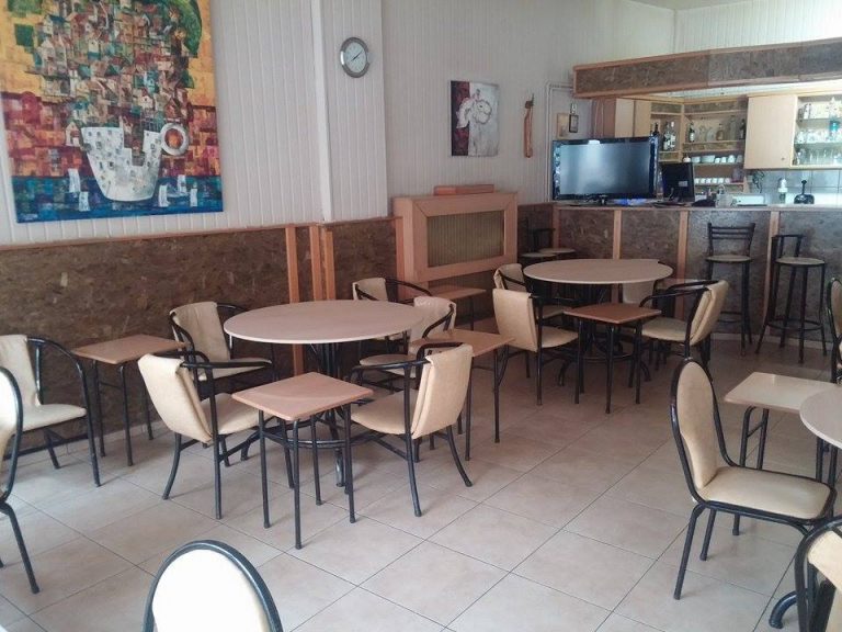 Πτολεμαΐδα: Δεν φαντάζεστε τι σκέφτηκε ιδιοκτήτης καφενείου – Η απίστευτη ιδέα που έγινε viral [pics]