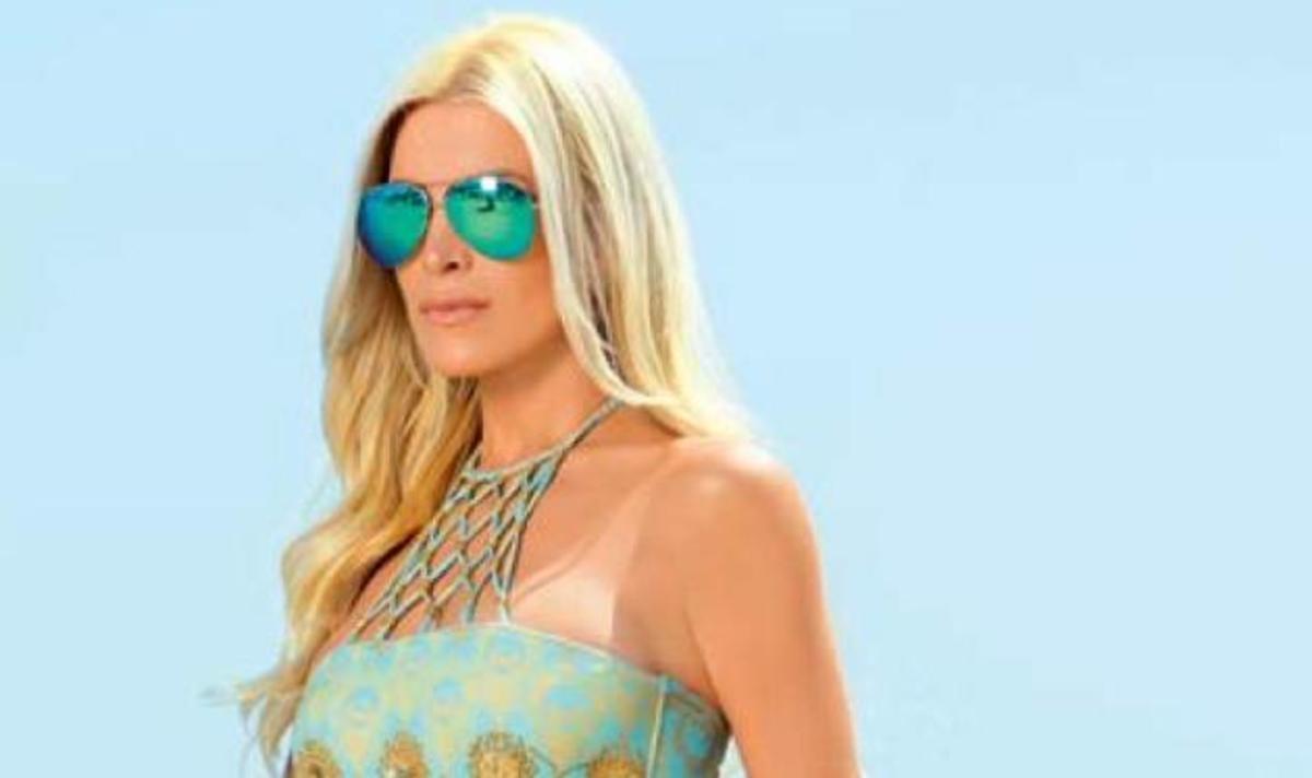 Κατερίνα Καινούργιου: Ποζάρει με καυτά μαγιό σε νέα φωτογράφιση!