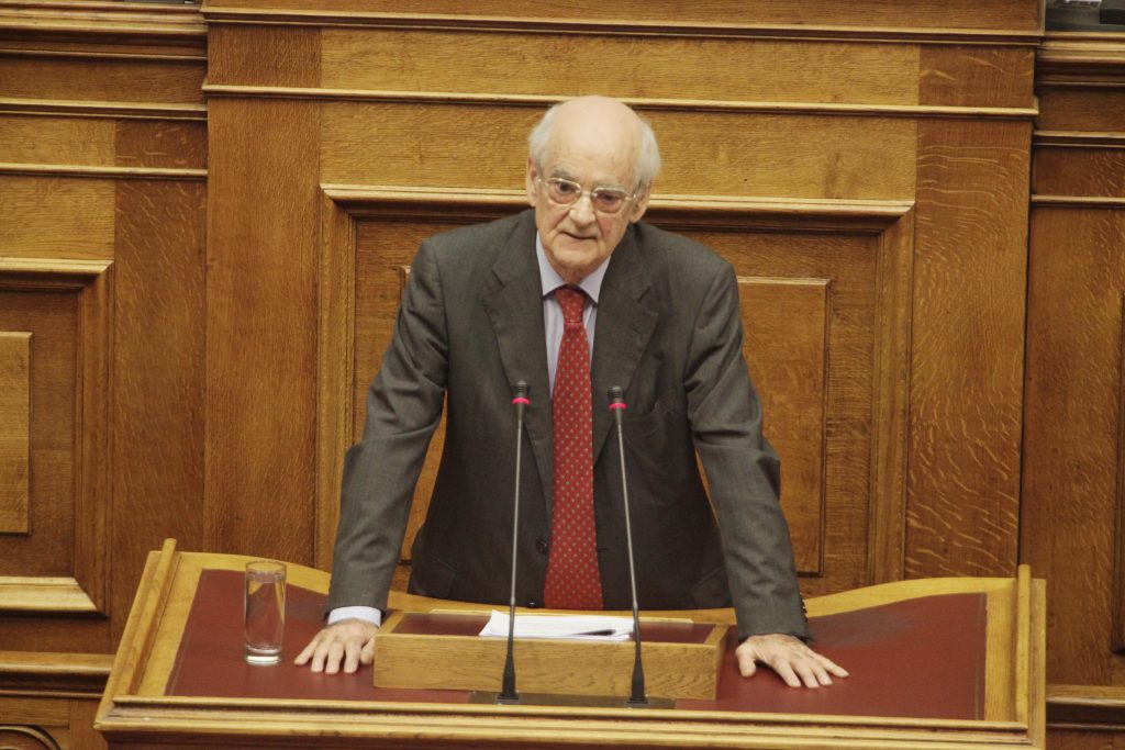 Ο Α. Κακλαμάνης ζητά σύσκεψη πολιτικών αρχηγών υπό τον Παπούλια