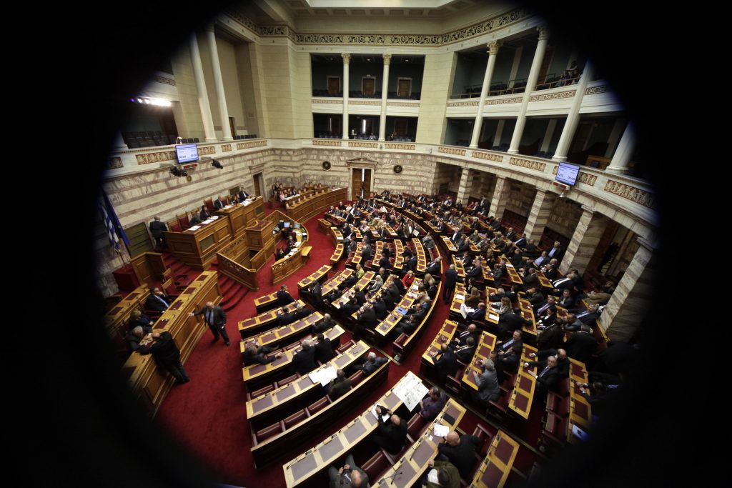 Εκλογή Προέδρου: Τρεις βουλευτές έδειξαν τις προθέσεις τους – Τα σενάρια για τις κινήσεις Σαμαρά