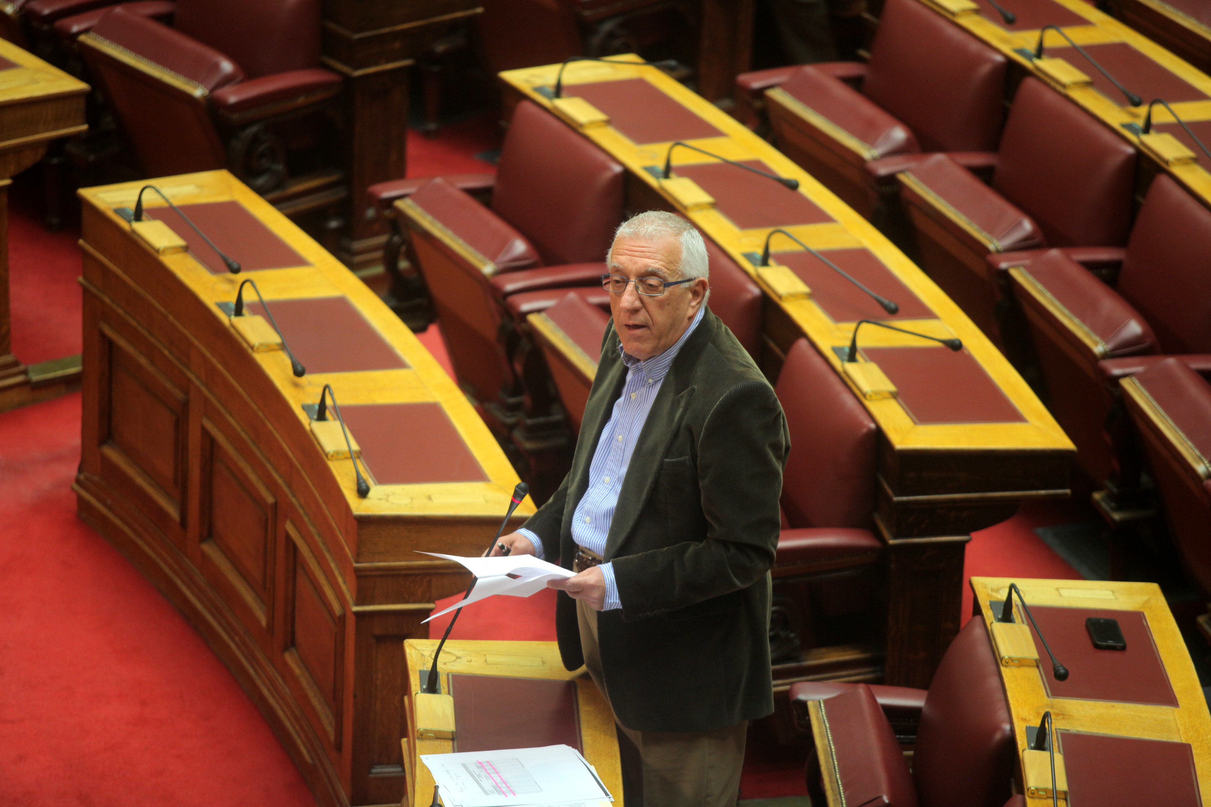 Ν.Κακλαμάνης: Δεν θα παραιτηθώ από βουλευτής