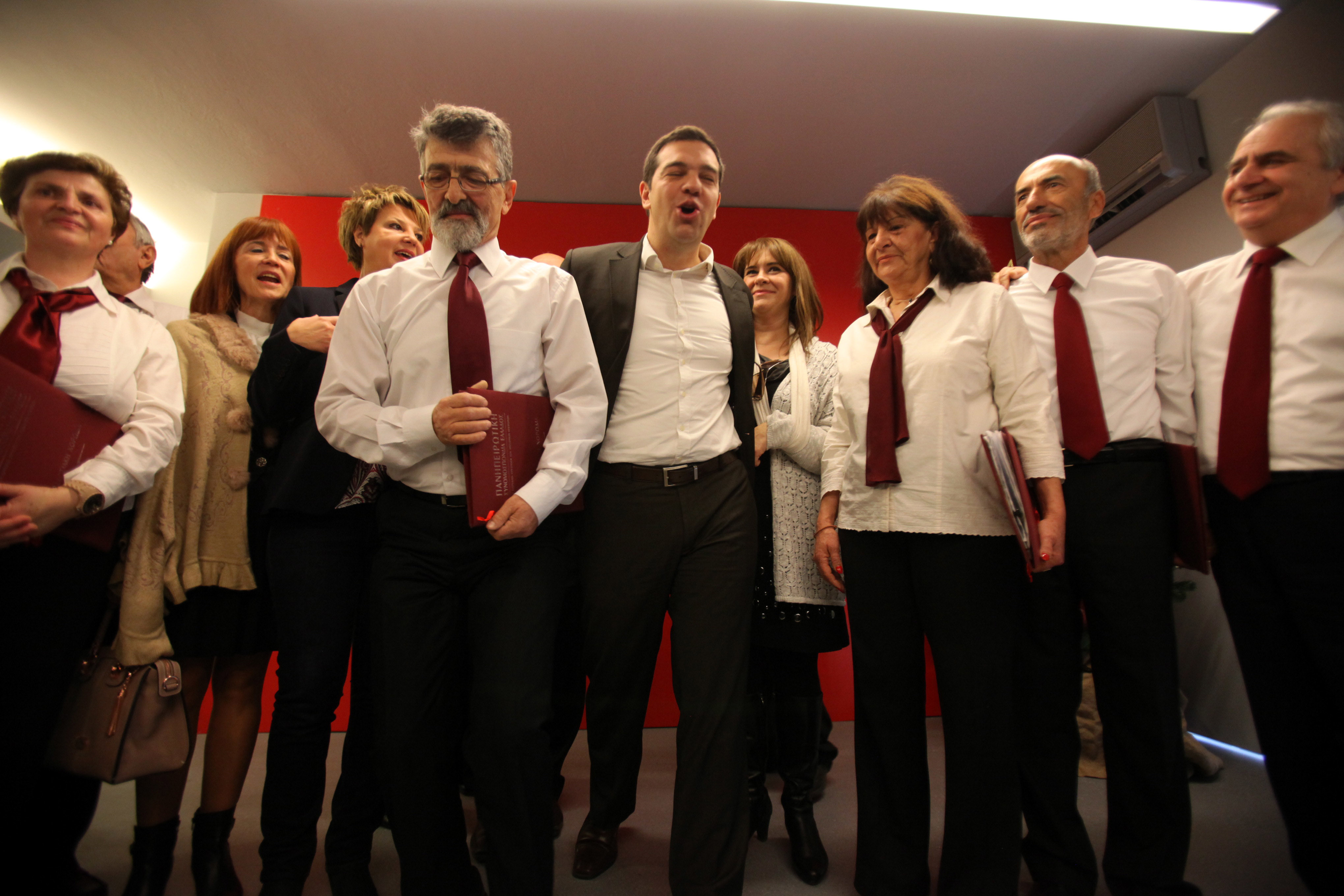 Τα έψαλλαν στον Τσίπρα και ευχήθηκαν να είναι ο… απελευθερωτής (ΦΩΤΟ)