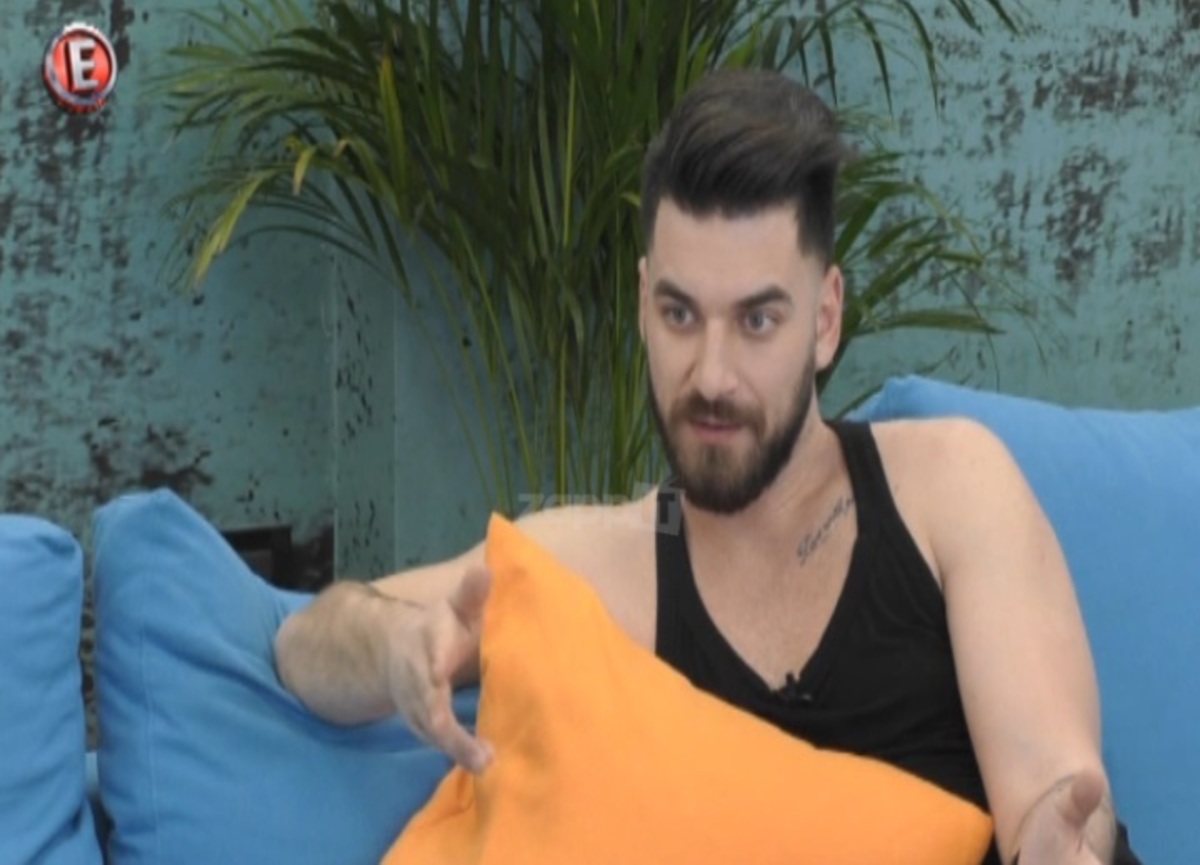 Έξαλλος ο Στέλιος Καλλίτσης με τον Νίκο Καρβέλα! «Ήταν προσβολή…»