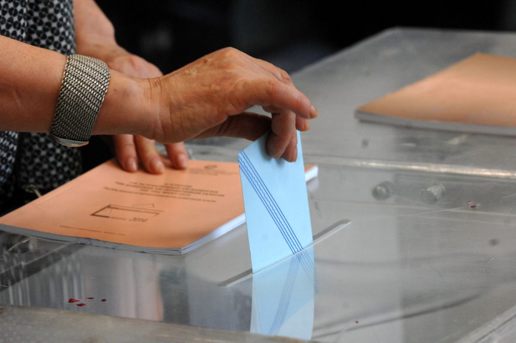 Μειώθηκε η συμμετοχή στο β’ γύρο των δημοτικών και περιφερειακών εκλογών