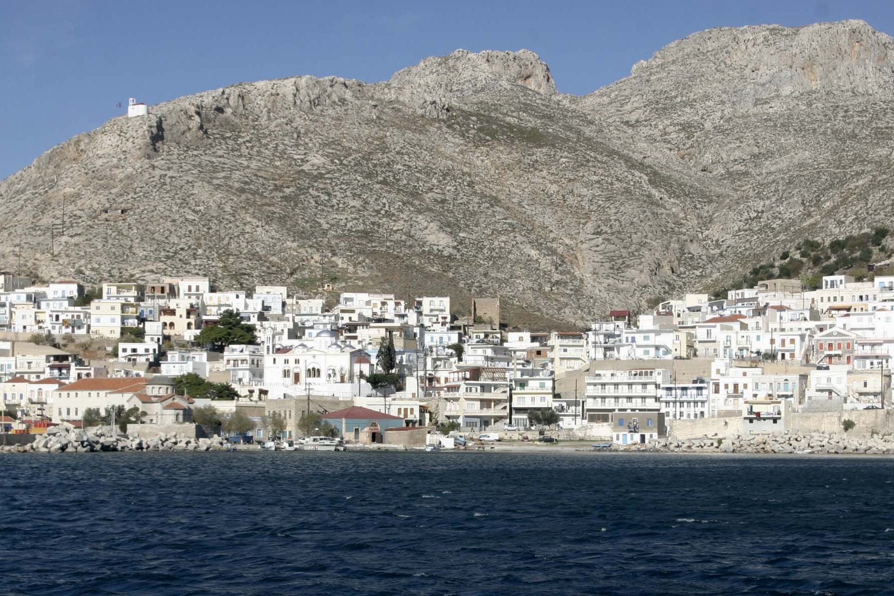 Εν μέσω σκληρής λιτότητας πλήρωσε ένα σκασμό λεφτά για να πάει με ιδιωτικό τζετ στην Κάλυμνο