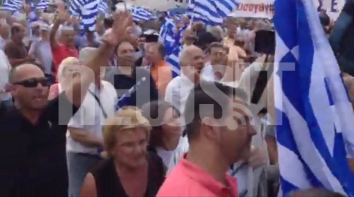 Αποδοκίμασαν τον Π. Καμμένο