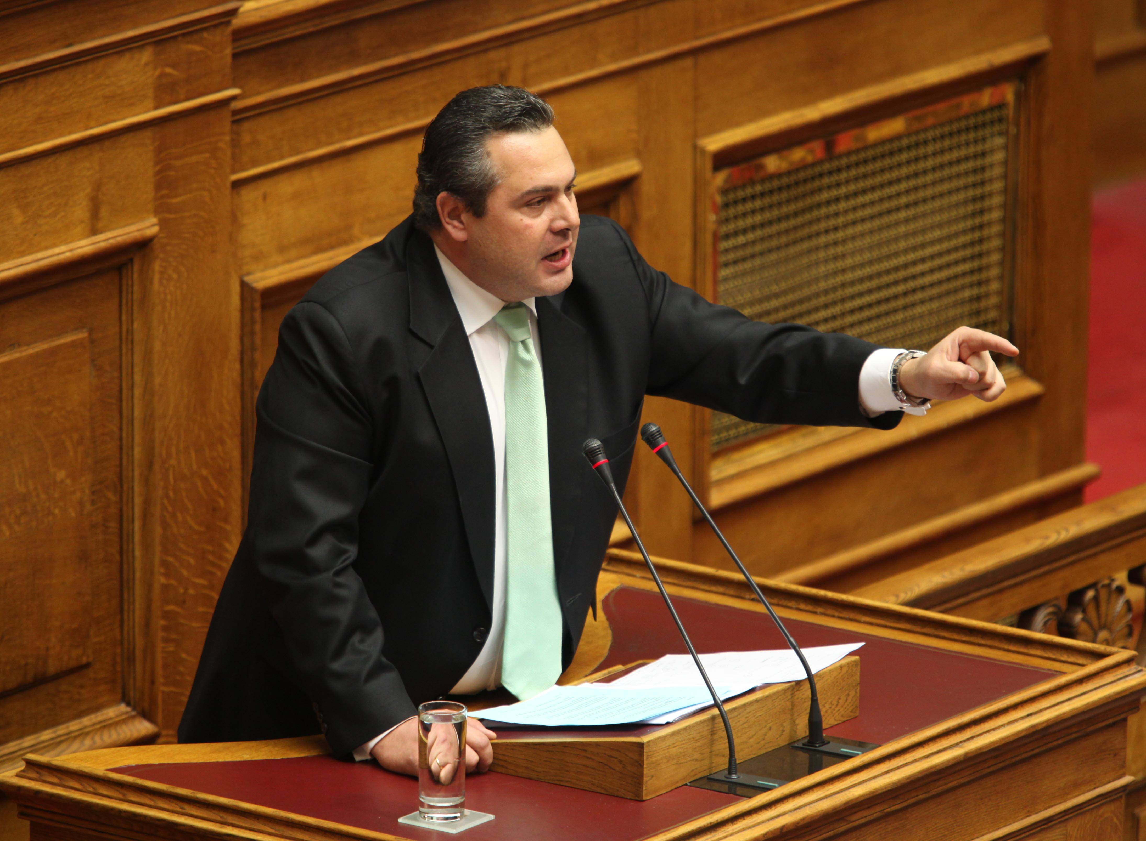 Καμένος κατά Σουφλιά: «Είχε σχέσεις με εργολάβους και ιδιοκτήτες ΜΜΕ»