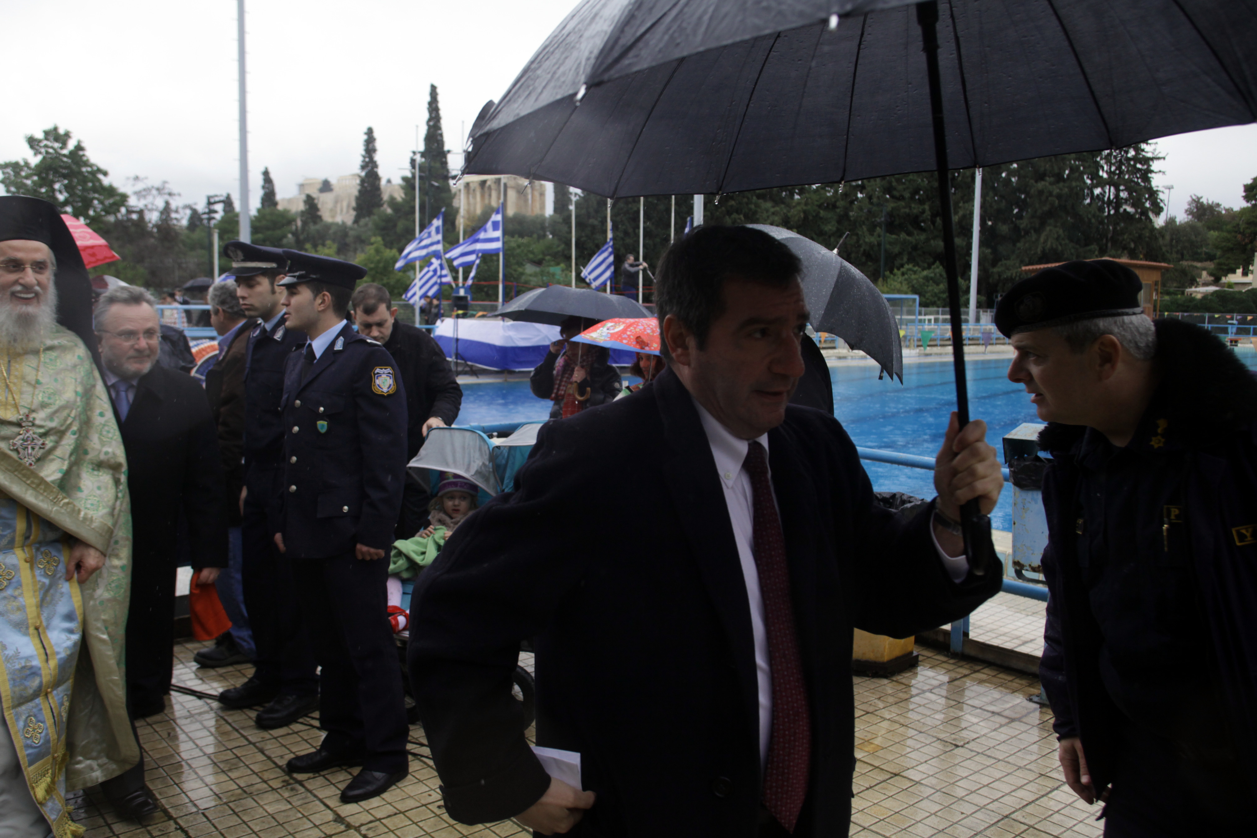 Χρυσή Αυγή κατά Καμίνη για το “κομμάτι του Χριστού”